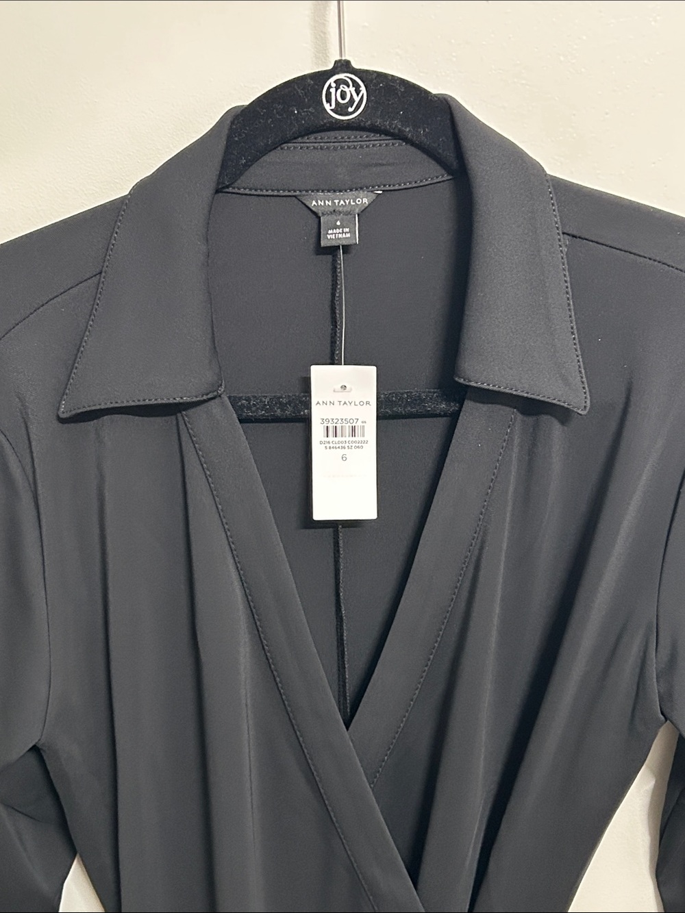 Ann Taylor Wrap Dress in Black NWT - Picture 4 of 8